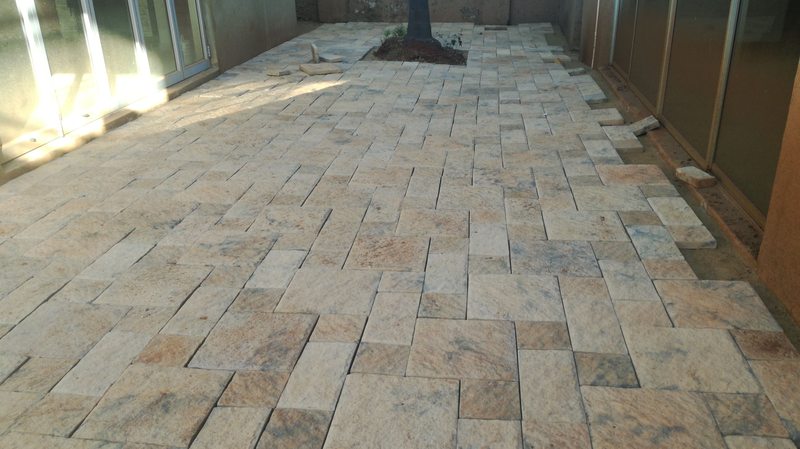 3-size flagstone patio in Glenvista
