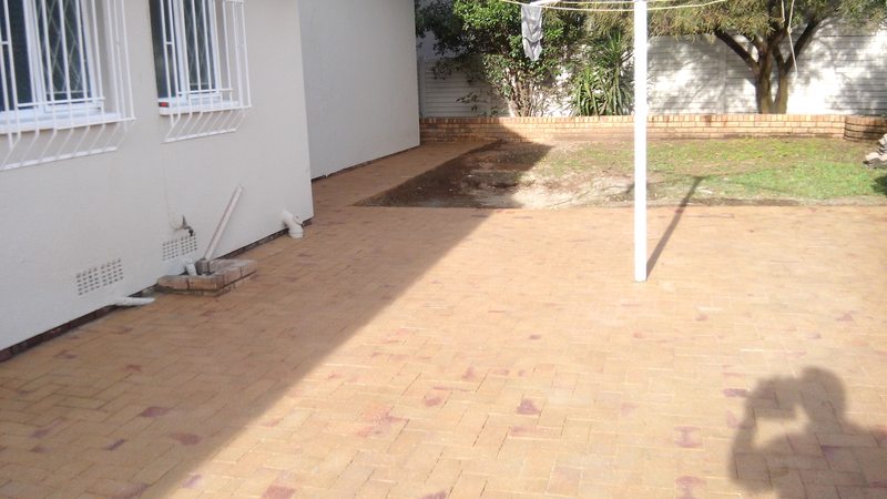 Cederberg patio in Alberton