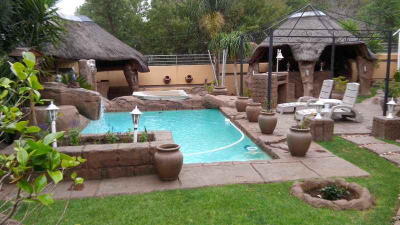 Lapa and boma entertainment area paving in Gauteng